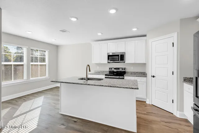 $1,950 | 14458 Quail Ridge Drive, Gulfport, MS 39503