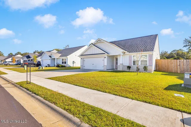 $1,950 | 14458 Quail Ridge Drive, Gulfport, MS 39503