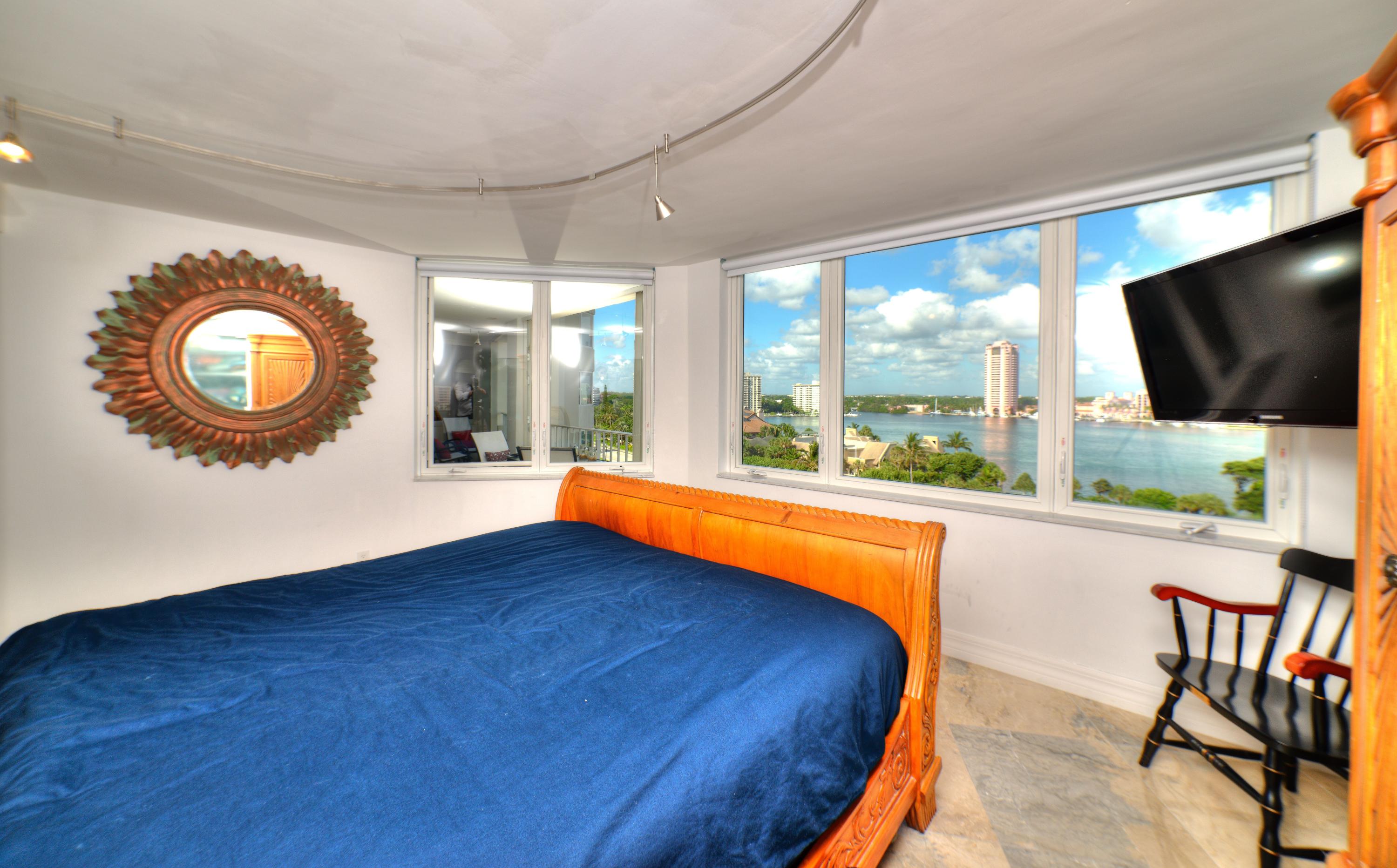 550 South Ocean Boulevard, Unit 809 Boca Raton, FL 33432 - Photo 7 of 12 MASTER BEDROOM