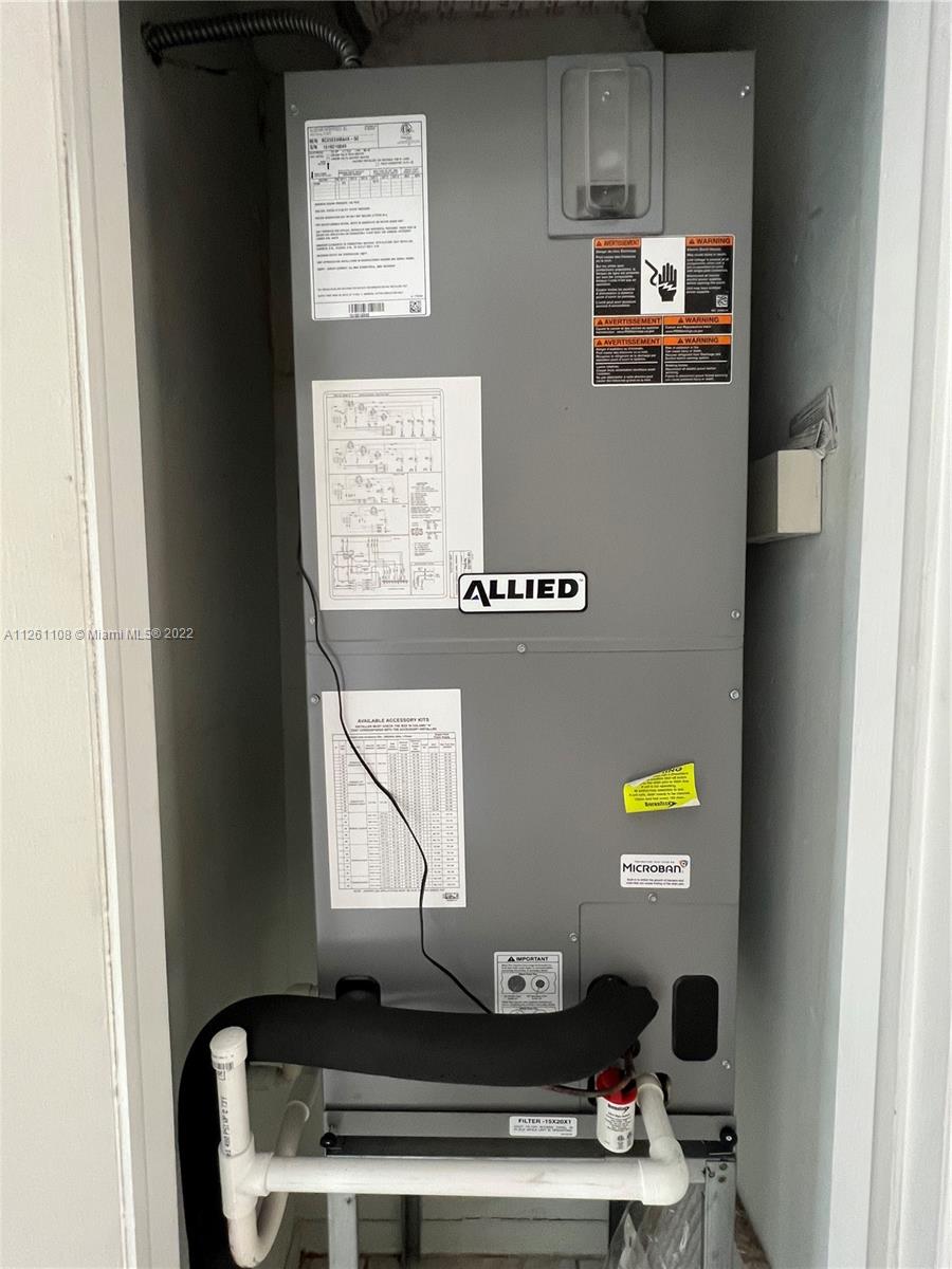 Kendale Lakes Miami, FL 33183 - Photo 21 of 26 a view of workspace with a window