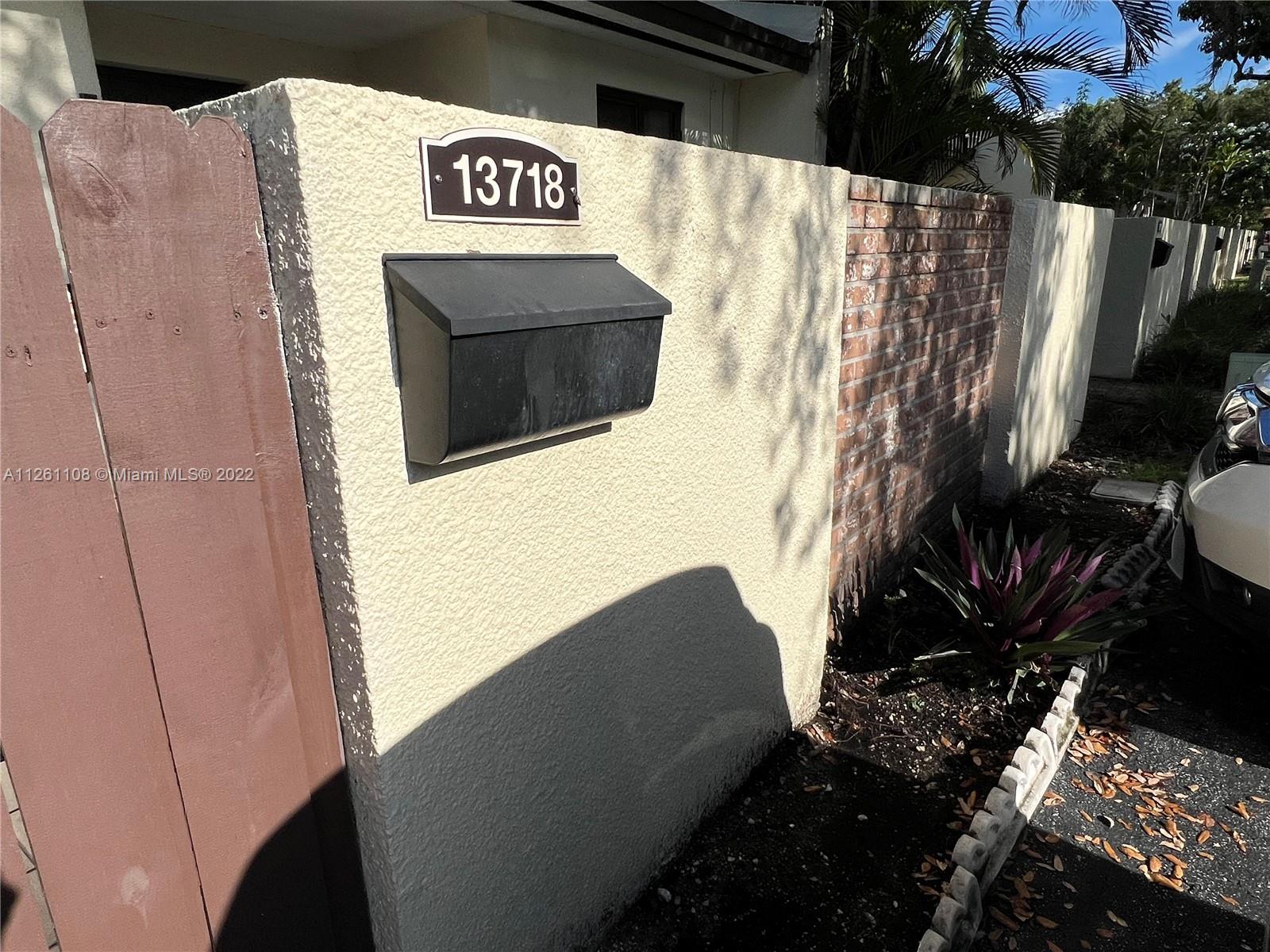 Kendale Lakes Miami, FL 33183 - Photo 4 of 26 a view of storage