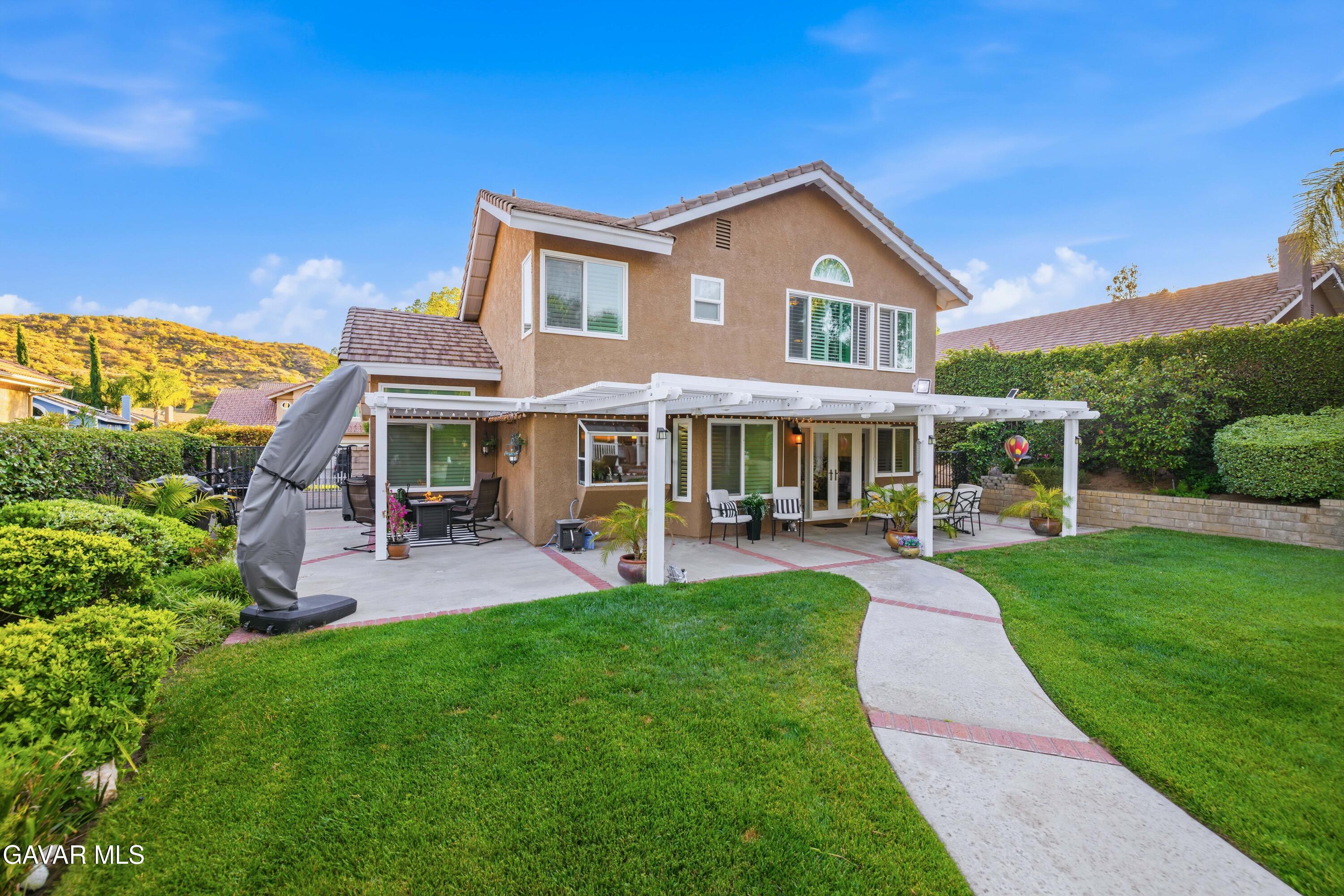 22029 Rodeffer Place Santa Clarita, CA 91350 - Photo 41 of 53 22029 Rodeffer Pl-44