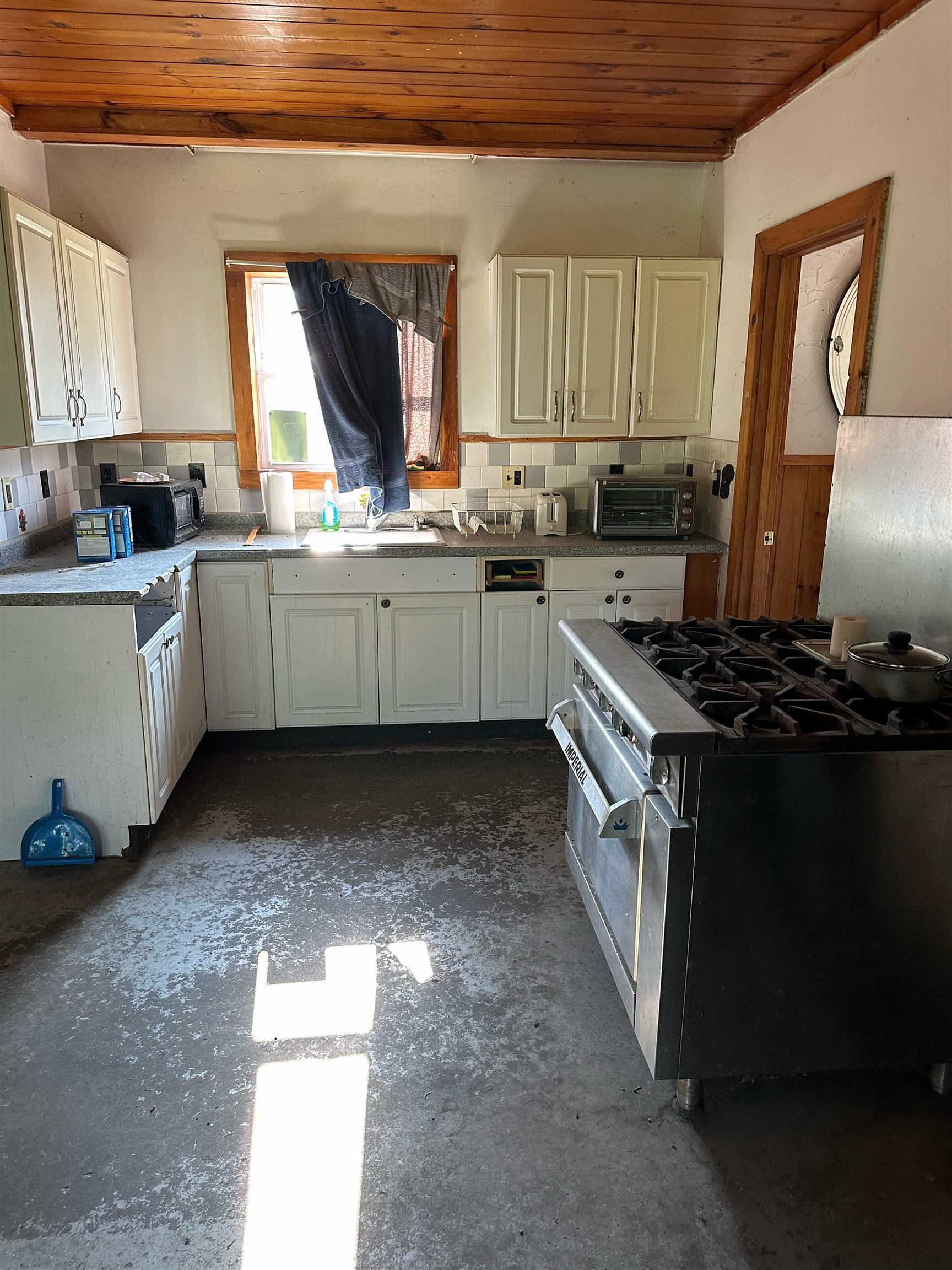 204 Pope Road Lowell, VT 05847 - Photo 5 of 27