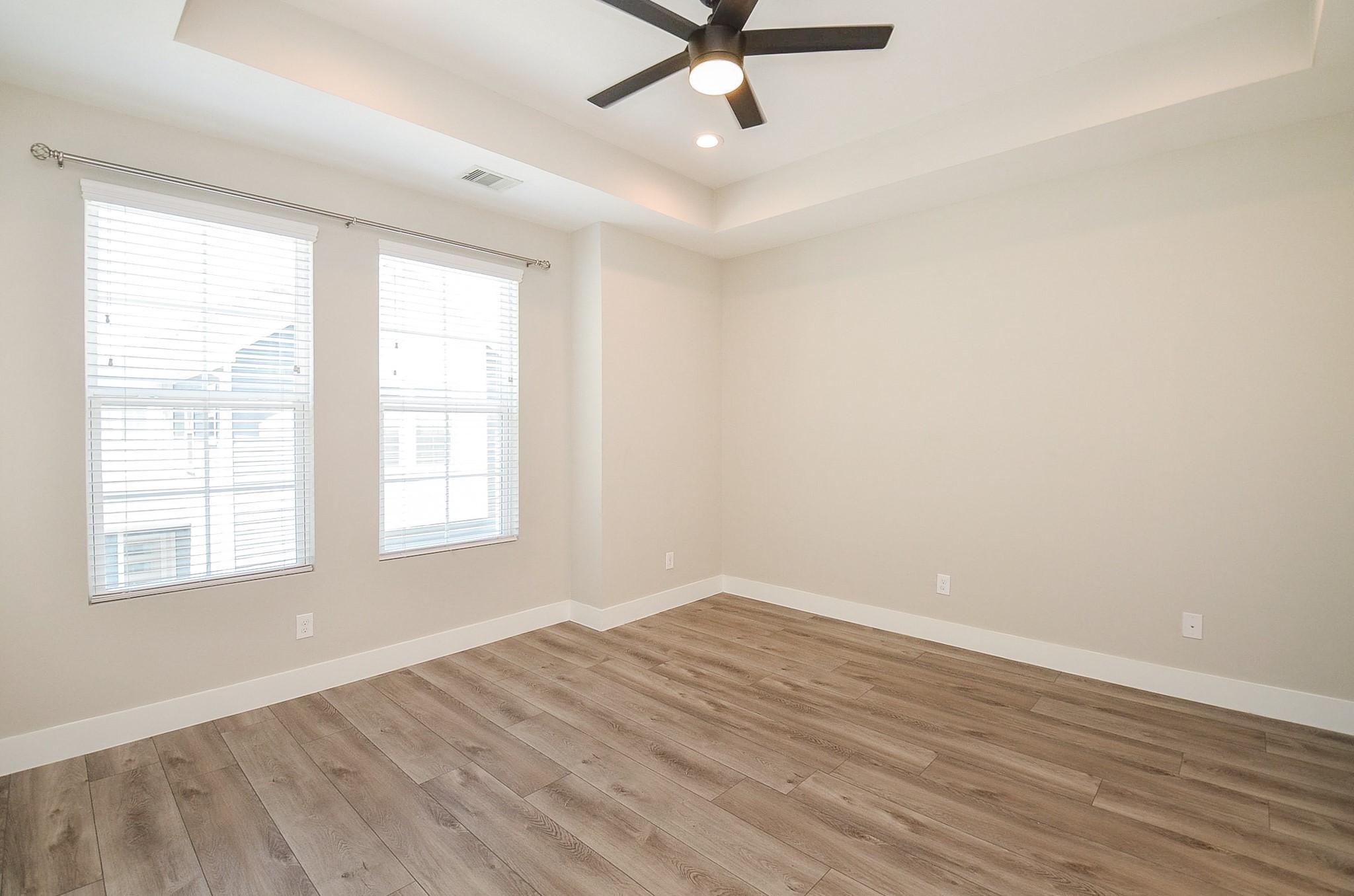 1223 West Tidwell Road Houston, TX 77091 - Photo 18 of 30 Gallery Image 18