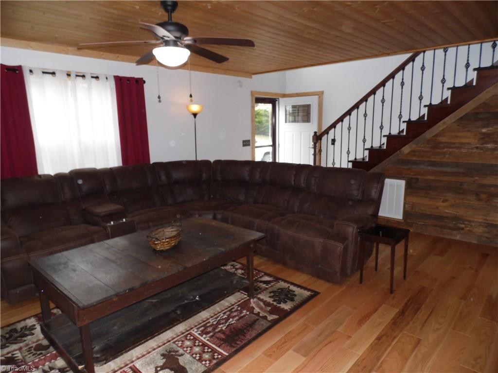 934 Lazy Branch Road Ennice, NC 28623 - Photo 13 of 48 Gallery Image 13