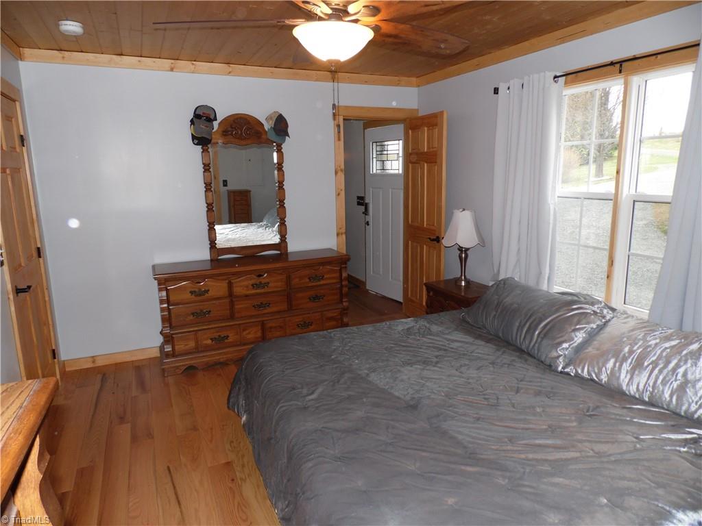 934 Lazy Branch Road Ennice, NC 28623 - Photo 26 of 48 Gallery Image 26