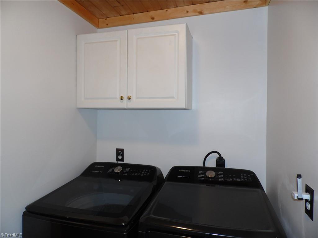 934 Lazy Branch Road Ennice, NC 28623 - Photo 35 of 48 Gallery Image 35