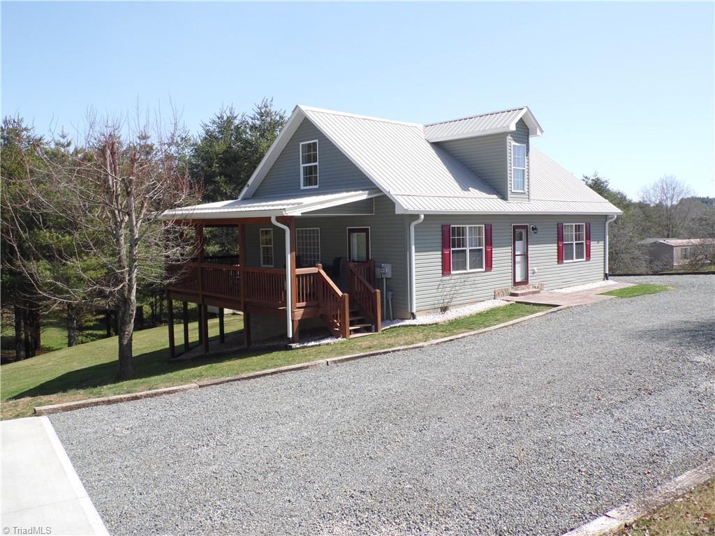 934 Lazy Branch Road Ennice, NC 28623 - Photo 36 of 48 Gallery Image 36