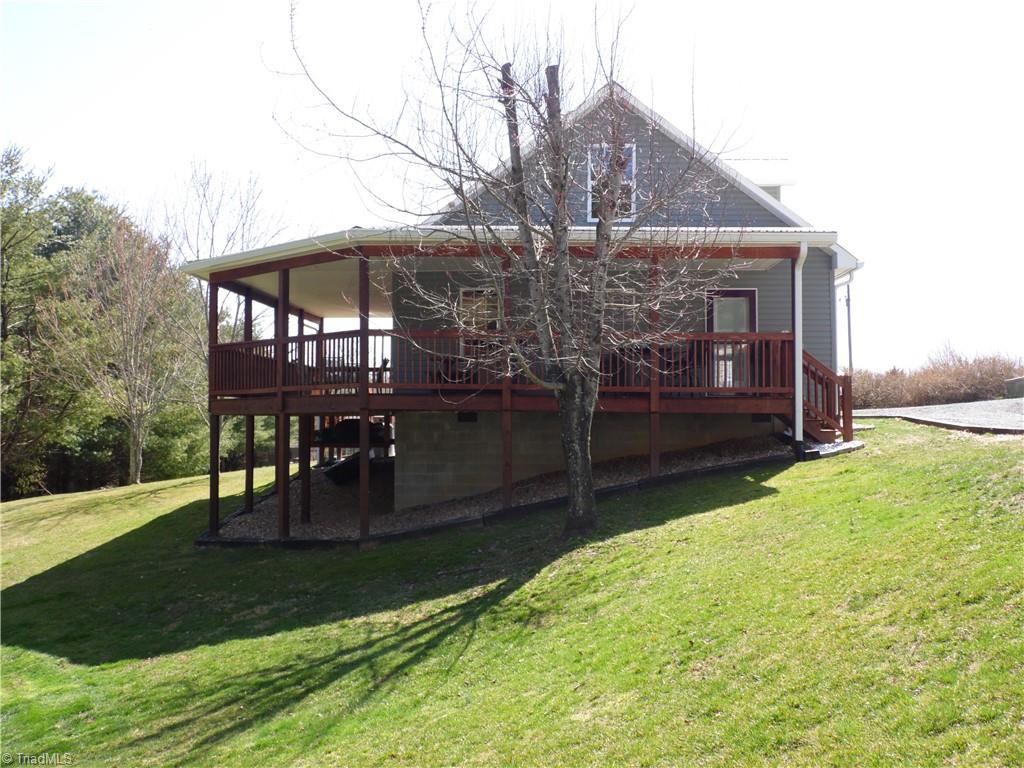 934 Lazy Branch Road Ennice, NC 28623 - Photo 9 of 48 Gallery Image 9