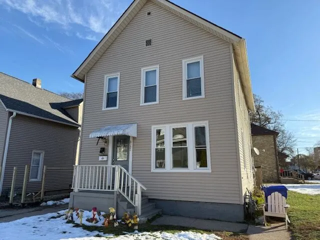 $209,900 | 6121 12th Avenue, Kenosha, WI 53143