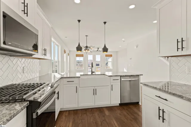 $330,000 | 116 Lewes Avenue, Simpsonville, SC 29681