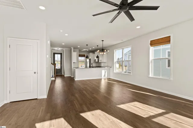 $330,000 | 116 Lewes Avenue, Simpsonville, SC 29681