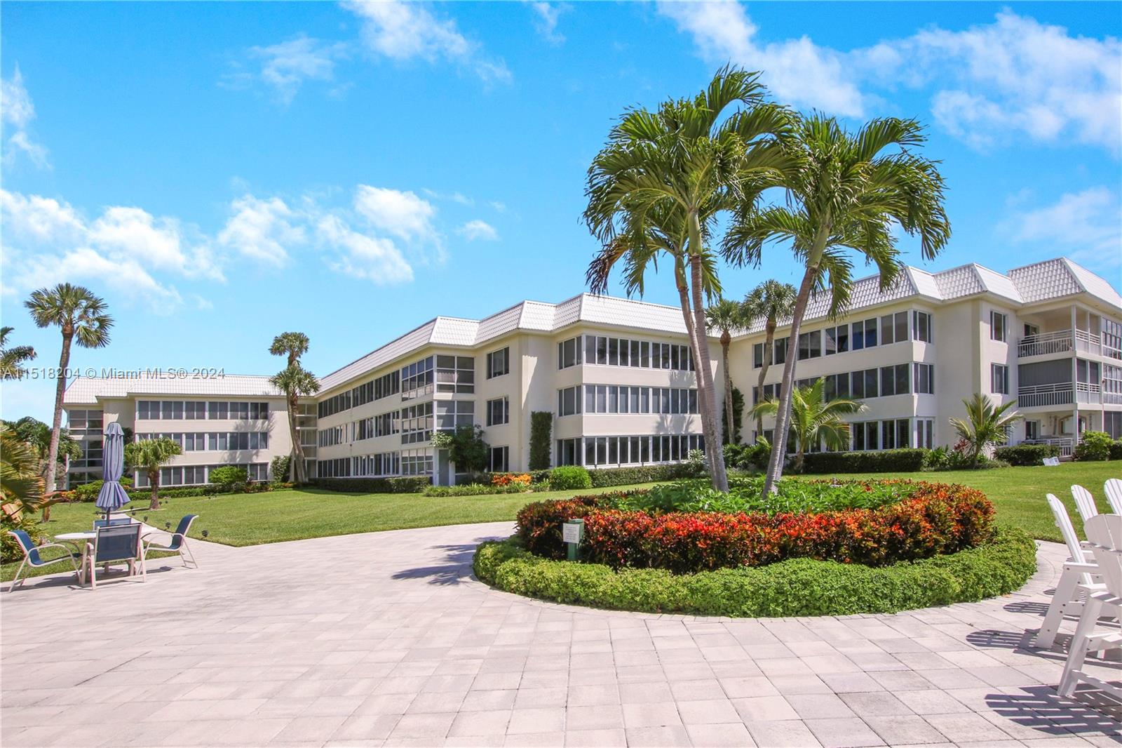 325 South Beach Road, Unit 201 Tequesta, FL 33469 - Photo 17 of 19 Gallery Image 17