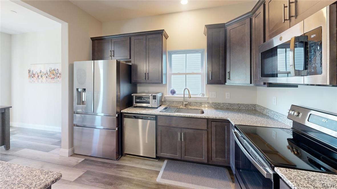 1408 Arch Street Emmaus, PA 18049 - Photo 7 of 39