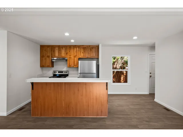 $340,000 | 3054 Surfwood Drive Northeast, Salem, OR 97305