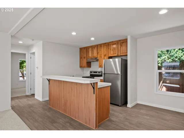 $340,000 | 3054 Surfwood Drive Northeast, Salem, OR 97305