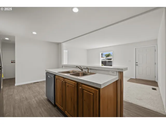 $340,000 | 3054 Surfwood Drive Northeast, Salem, OR 97305