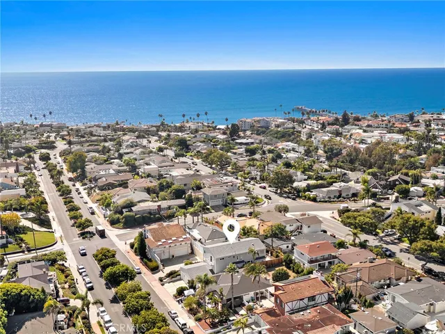 a house view with a outdoor space