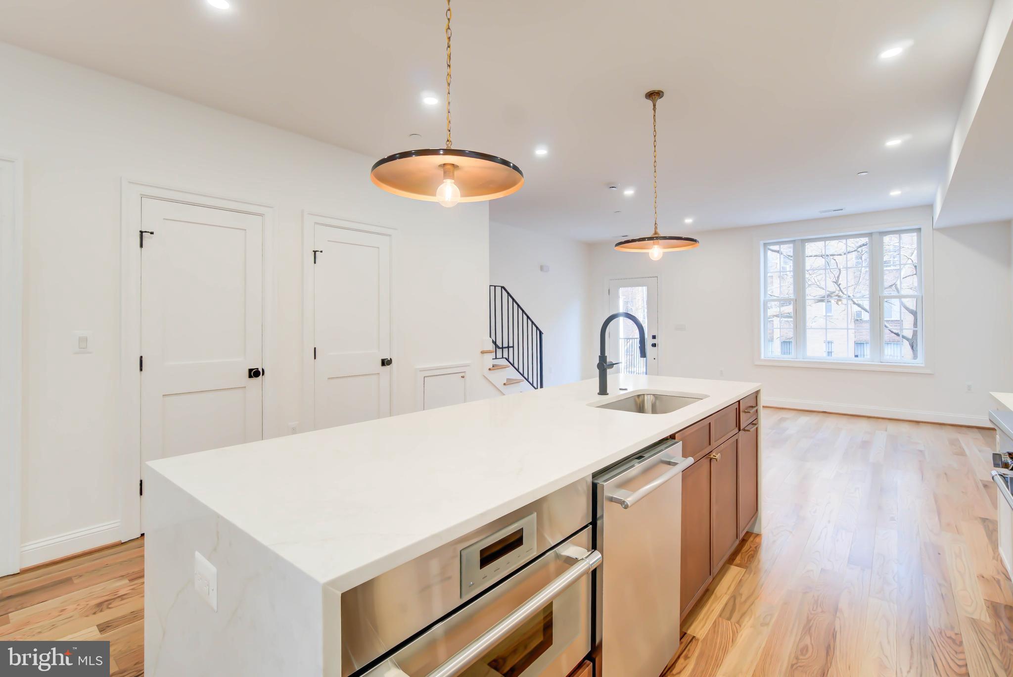 2910 18th Street Northwest Washington, DC 20009 - Photo 13 of 54