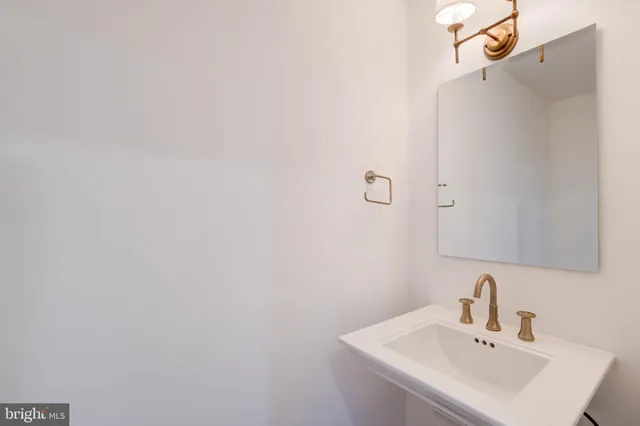 $2,250,000 | 2910 18th Street Northwest, Washington, DC 20009