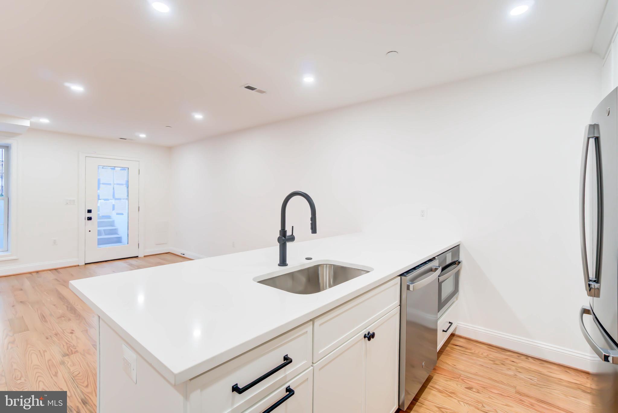 2910 18th Street Northwest Washington, DC 20009 - Photo 44 of 54