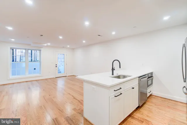 $2,250,000 | 2910 18th Street Northwest, Washington, DC 20009