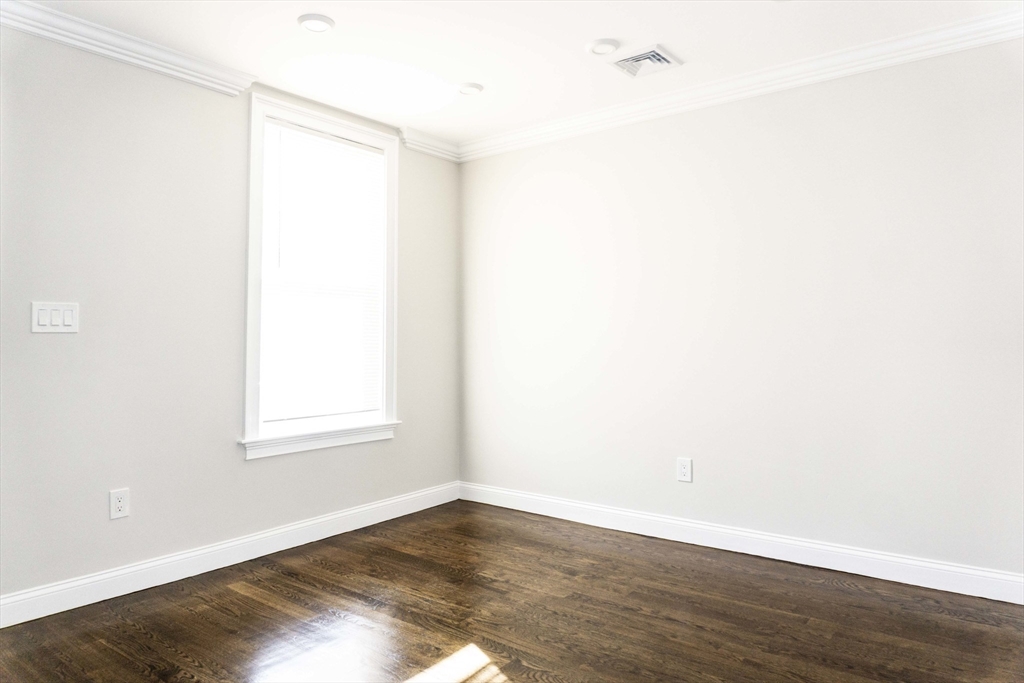 75 Morris Street, Unit 1 Boston, MA 02128 - Photo 5 of 9