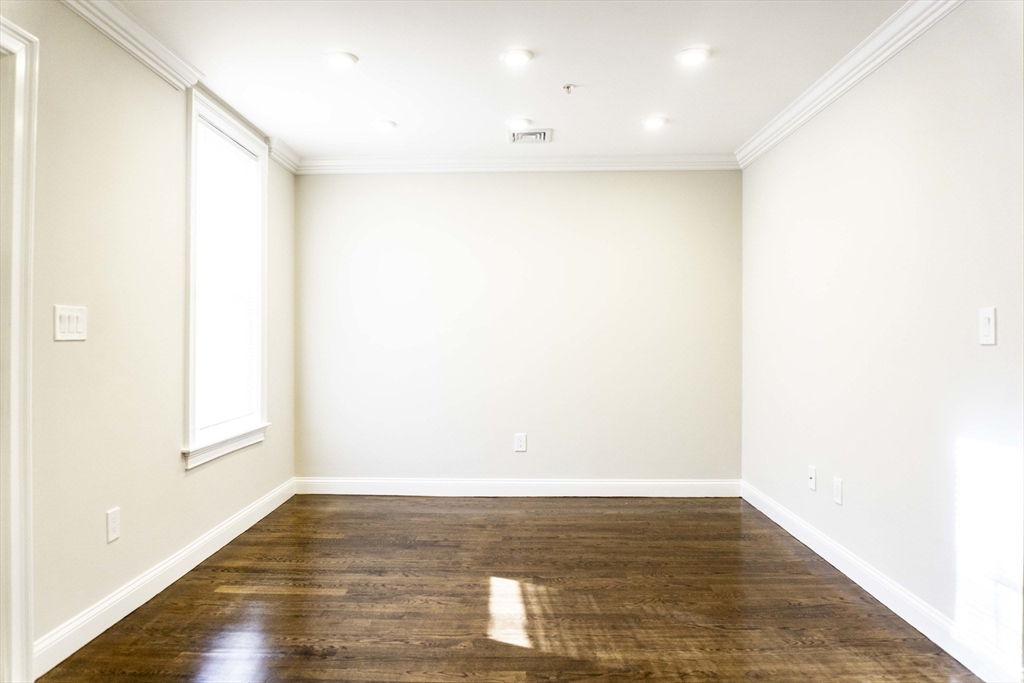 75 Morris Street, Unit 1 Boston, MA 02128 - Photo 6 of 9