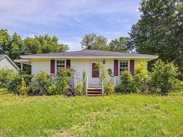 $200,000 | 1828 Highway 42, Willow Spring, NC 27592