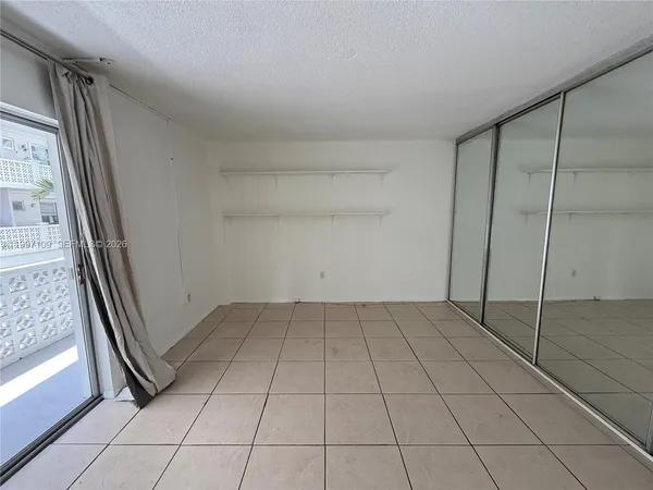 $2,095 | 1620 West Avenue, Unit 204, Miami Beach, FL 33139