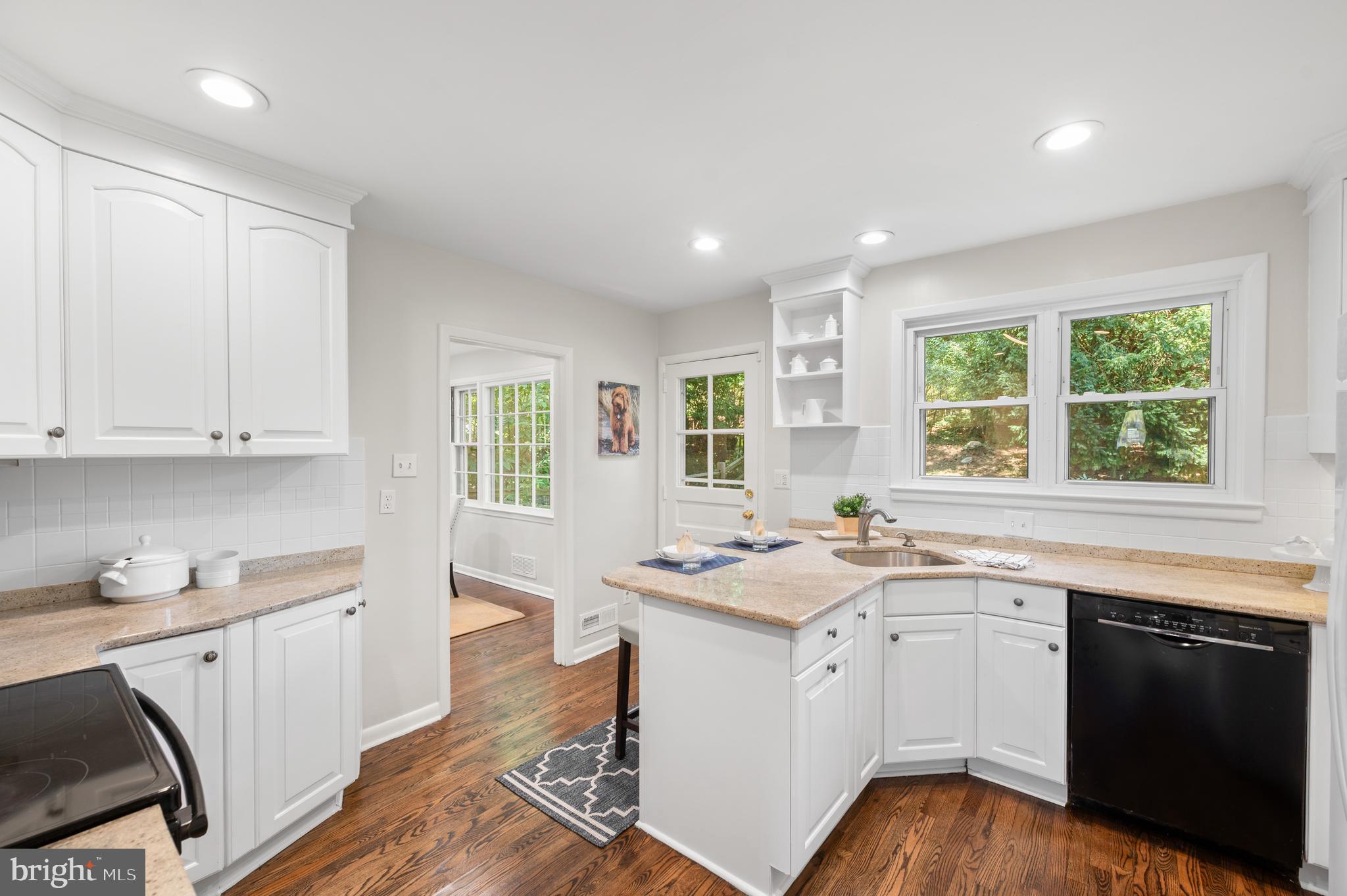 675 Walker Road Wayne, PA 19087 - Photo 11 of 38