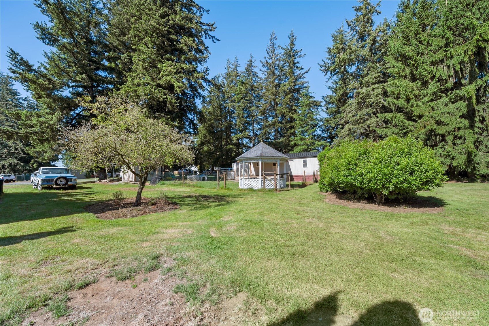 6978 Hannegan Road Lynden, WA 98264 - Photo 17 of 21