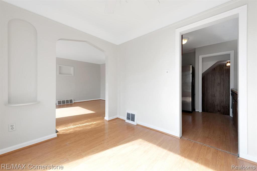 24410 Union Street Dearborn, MI 48124 - Photo 4 of 24
