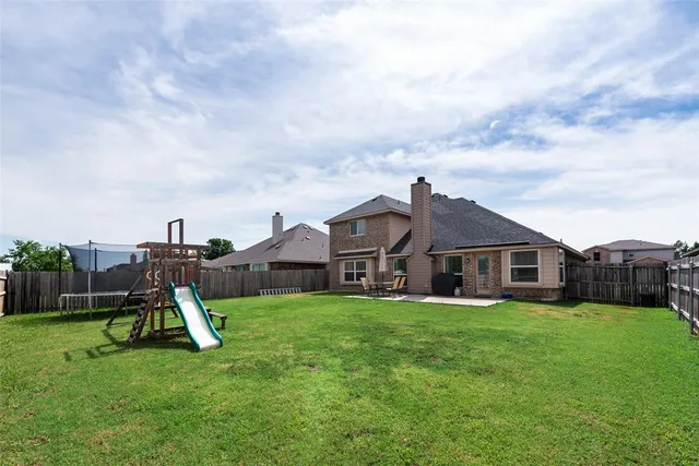 $319,900 | 608 Fox Glen Drive, Forney, TX 75126