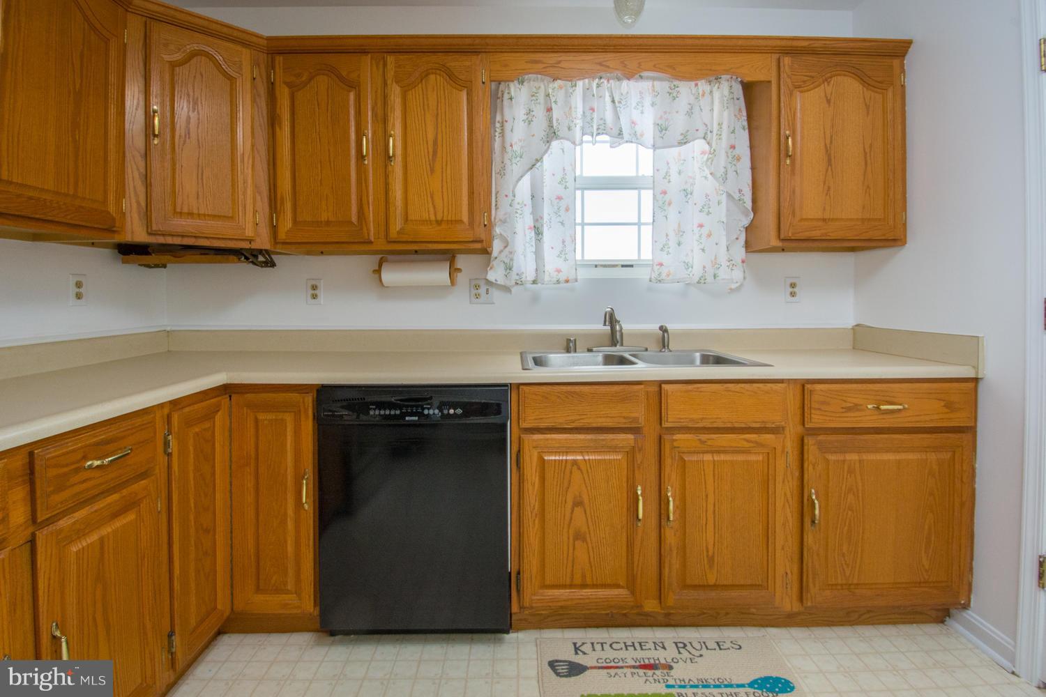 486 Stone Road Westminster, MD 21158 - Photo 8 of 30 Kitchen