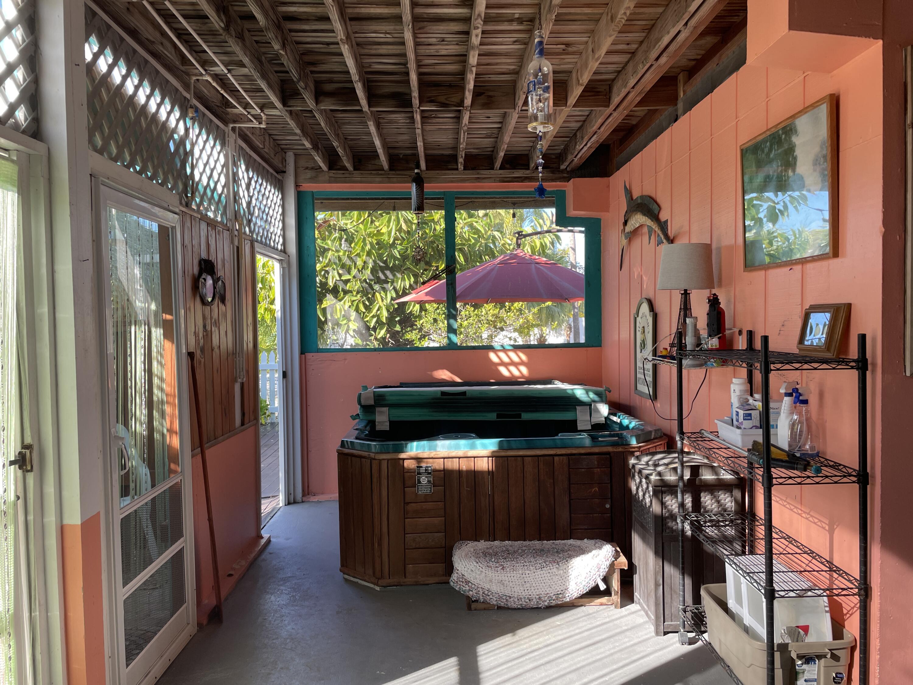 744 Blackbeard Road Summerland Key, FL 33042 - Photo 30 of 39 a view of outdoor space