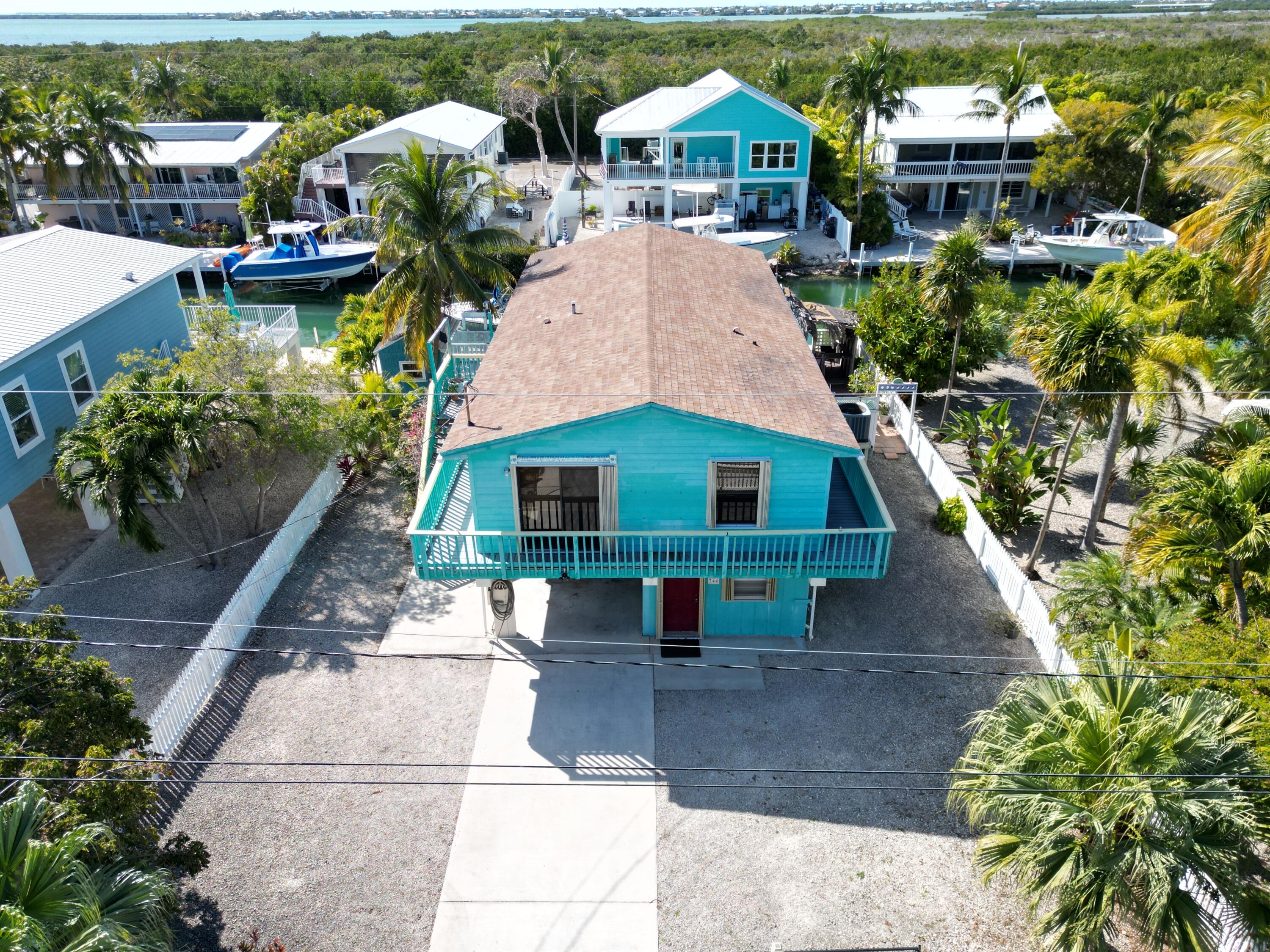 744 Blackbeard Road Summerland Key, FL 33042 - Photo 37 of 39 a aerial view of a house with a yard