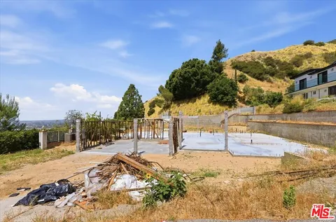 $1,999,888 | 9865 Lanark Street, Sun Valley, CA 91352