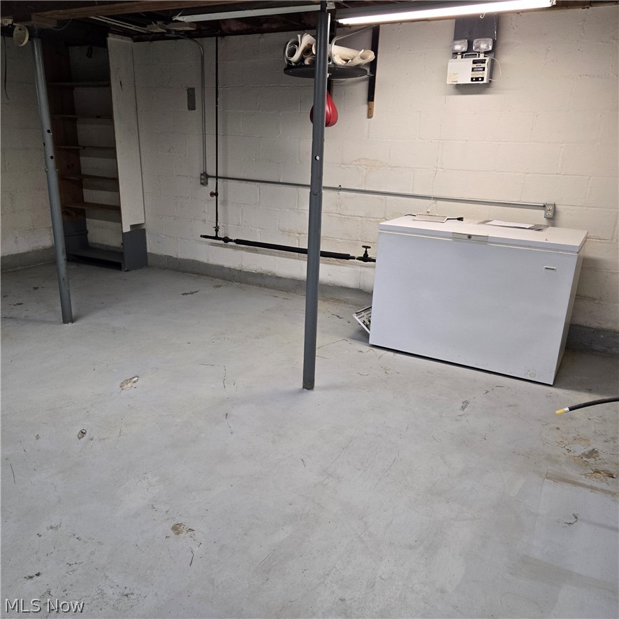 38700 Johnnycake Ridge Road Willoughby, OH 44094 - Photo 21 of 34 LARGE BASEMENT.
