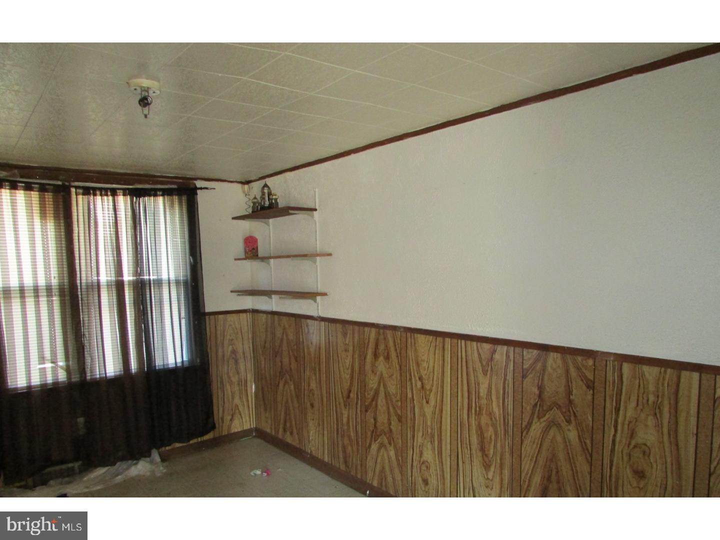 3073 Kearsarge Road Camden, NJ 08104 - Photo 8 of 15
