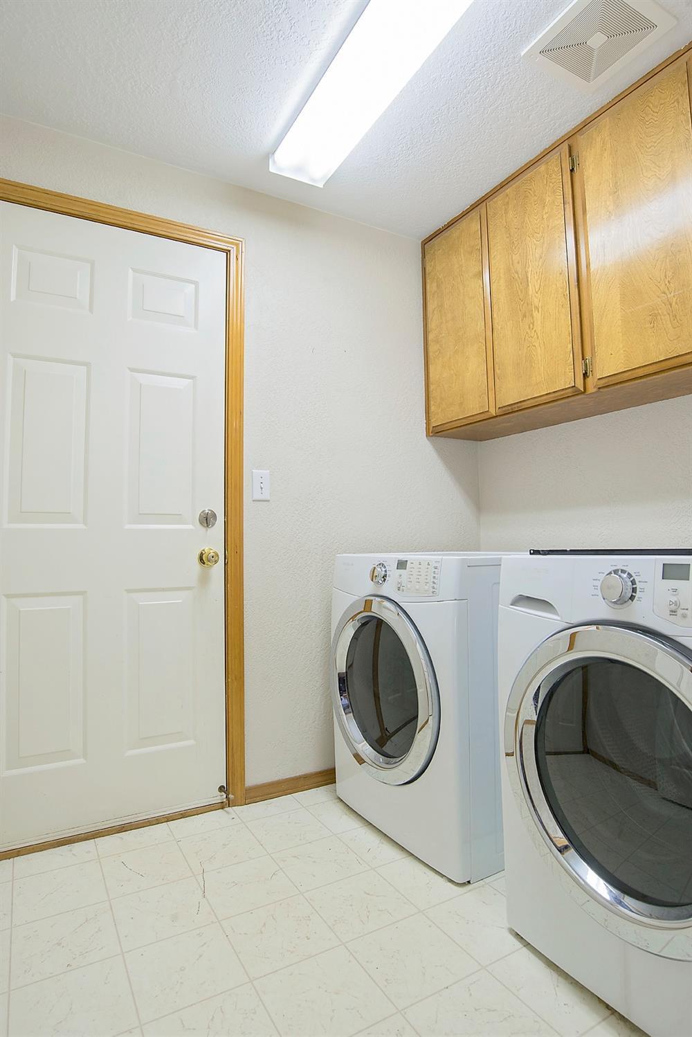 960 Hopkins Road Central Point, OR 97502 - Photo 12 of 24 Additional Photo