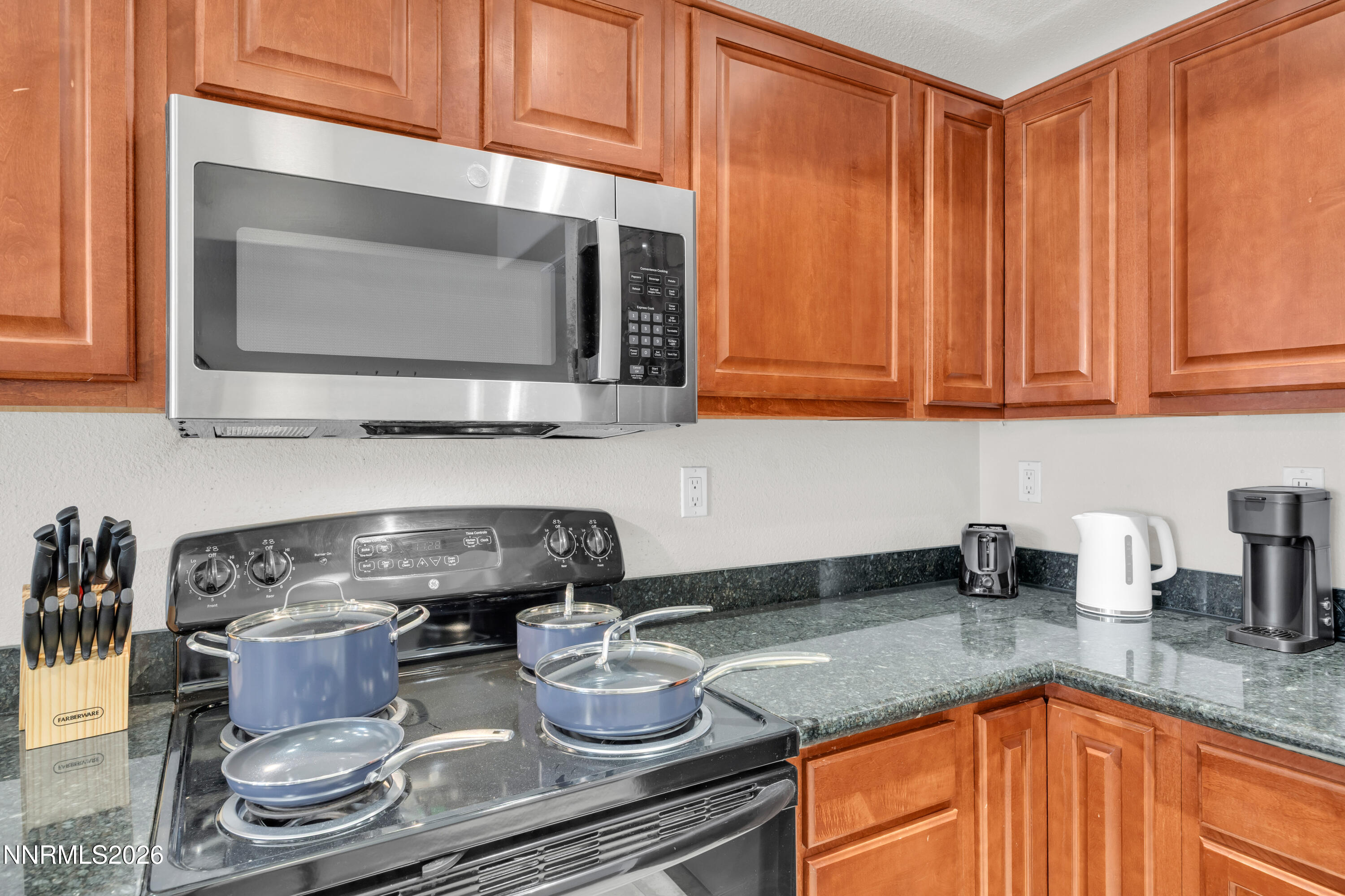 200 West 2nd Street, Unit 1506 Reno, NV 89501 - Photo 3 of 26 kitchen 2