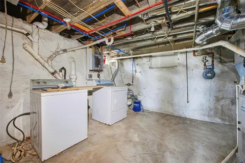 a view of a storage & utility room