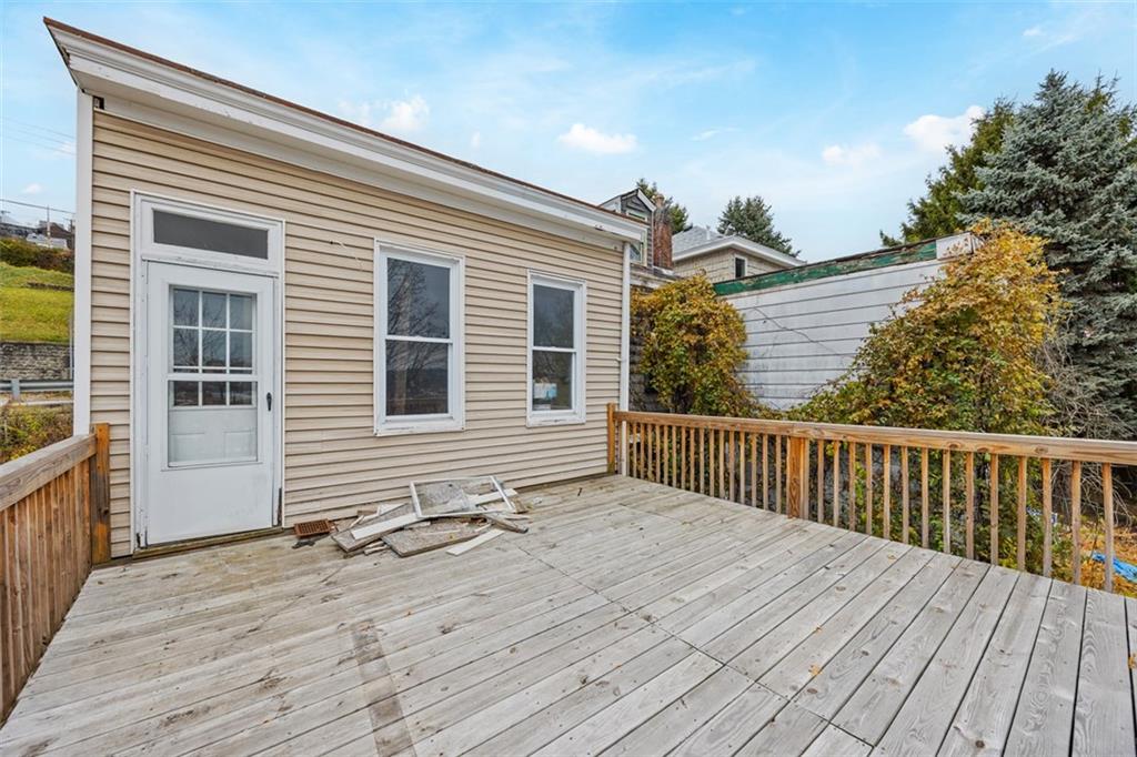 39 Holt Street Pittsburgh, PA 15203 - Photo 19 of 31