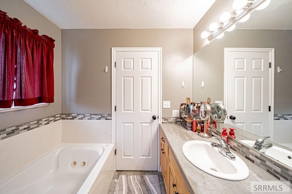 4 North 3700 East Rigby, ID 83442 - Photo 23 of 68