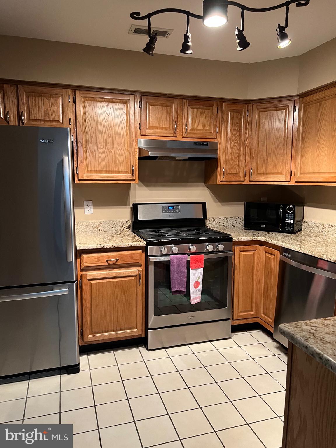 1203 Wharton Road Mount Laurel, NJ 08054 - Photo 8 of 30