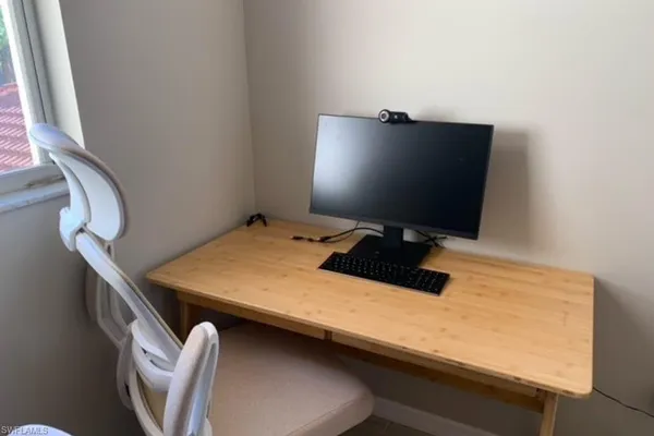 $4,500 | 350 Robin Hood Circle, Unit 202, Naples, FL 34104