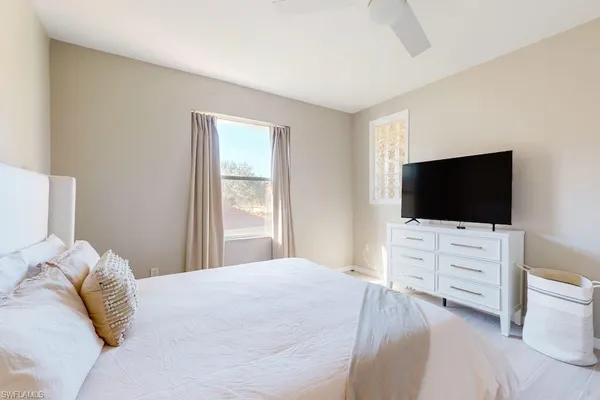 $4,500 | 350 Robin Hood Circle, Unit 202, Naples, FL 34104