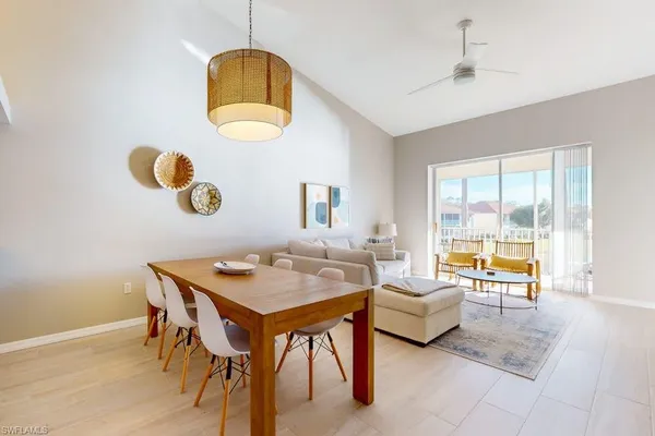 $4,500 | 350 Robin Hood Circle, Unit 202, Naples, FL 34104