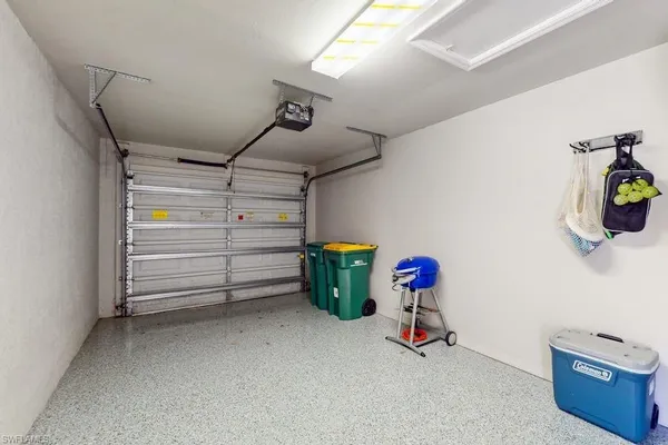 $4,500 | 350 Robin Hood Circle, Unit 202, Naples, FL 34104